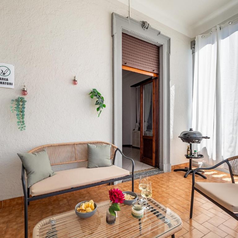 LoreLake Holidays -Big City Life - Private terrace & Parking in Como - Appartamento con 3 Camere da Letto - 18