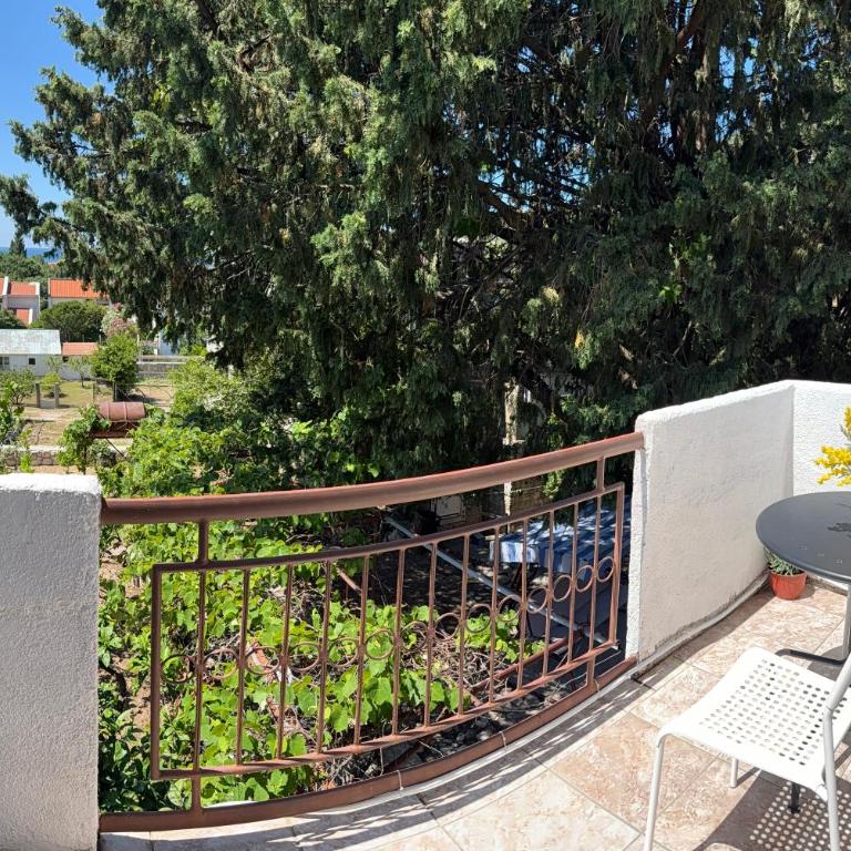 Guest House Oleander - Apartman sa Balkonom - 2