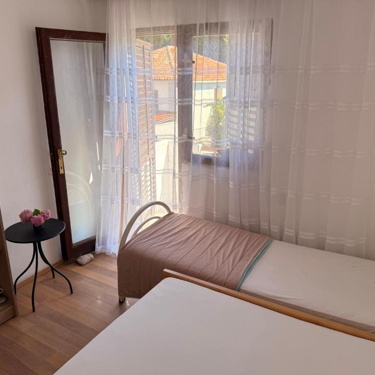 Guest House Oleander - Suite sa 3 Spavaće Sobe - 1