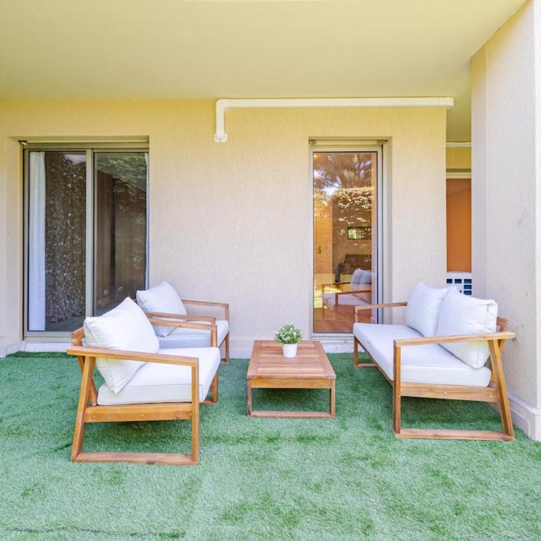 Beautiful 2-bedroom apartment, garden, swimming pool, sea within walking distance - Appartement 1 Chambre - 7