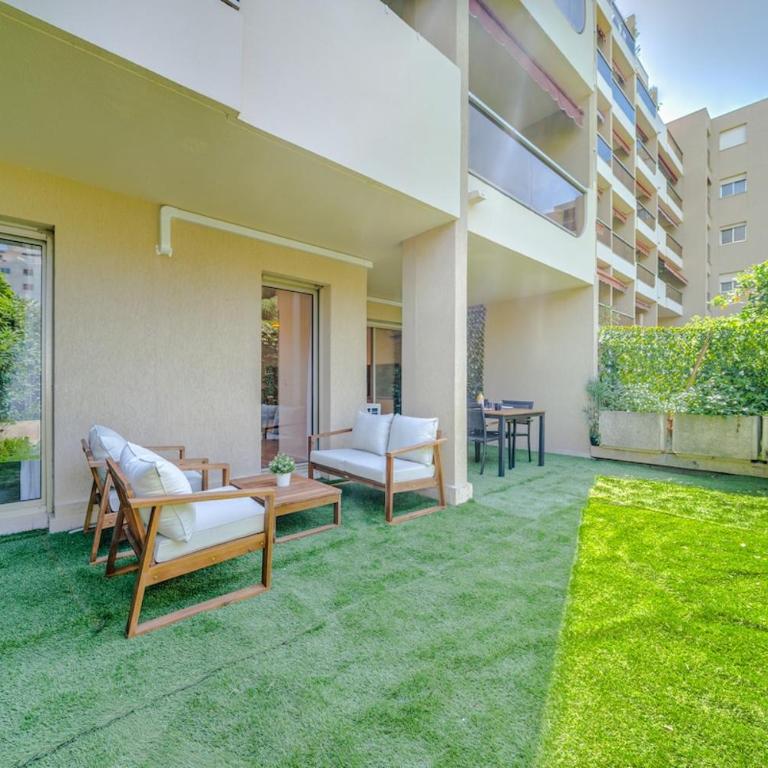 Beautiful 2-bedroom apartment, garden, swimming pool, sea within walking distance - Appartement 1 Chambre - 11