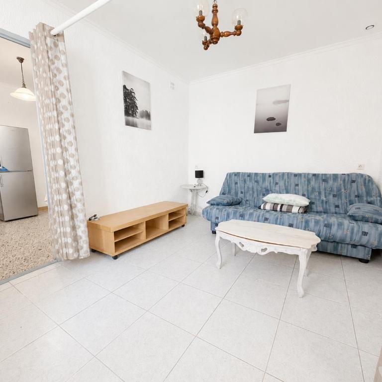 Maison de vacances climatisée à 5 minutes de la mer - Two-Bedroom House - 1