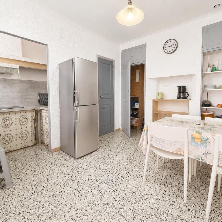 Maison de vacances climatisée à 5 minutes de la mer - Two-Bedroom House - 5