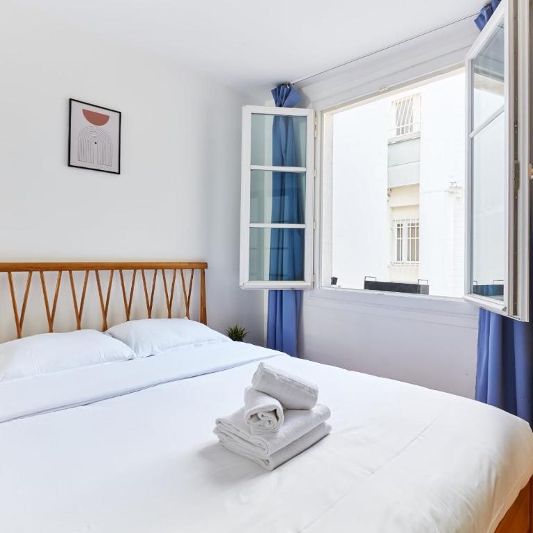 BnBNova - 1BR with Balcony - Latin Quarter & Blvd St Germain - Apartment - 4