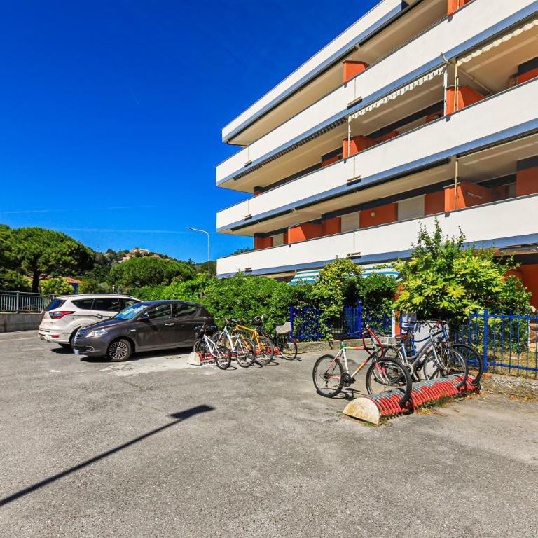 Mare in 5 minuti con Bici Incluse e Terrazzo Relax - Appartamento con 1 Camera da Letto - 25