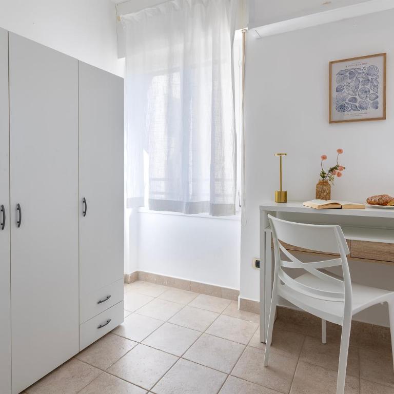 Al Piazzale Appartamento fronte Porto - Two-Bedroom Apartment - 6