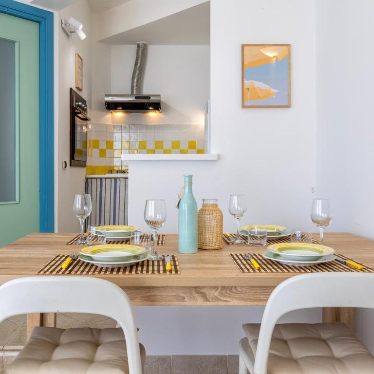 Al Piazzale Appartamento fronte Porto - Two-Bedroom Apartment - 24
