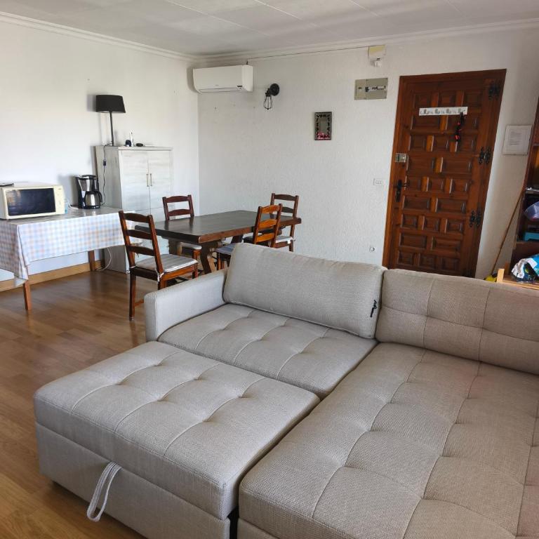 Puig Rom Pau Vila - One-Bedroom Apartment with Sea View and Balcony - 3