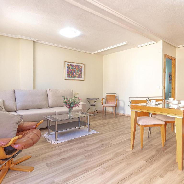 Nice Apartment In Torrevieja With Wifi - Appartamento con 2 Camere da Letto - 1