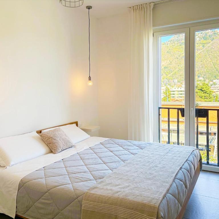 Feel Like Casa Lake Como - Deluxe Family Room - 1