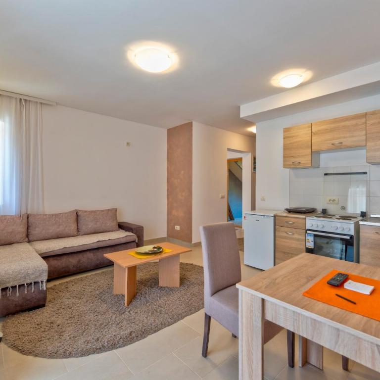 Apartman Ema Zlatibor - Apartment mit 1 Schlafzimmer - 1