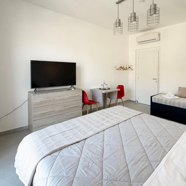 Feel Like Casa Lake Como - Deluxe Family Room - 5
