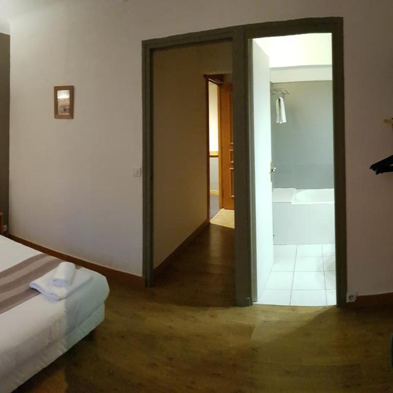 Savoy Hotel & Restaurant - Chambre Simple - 5