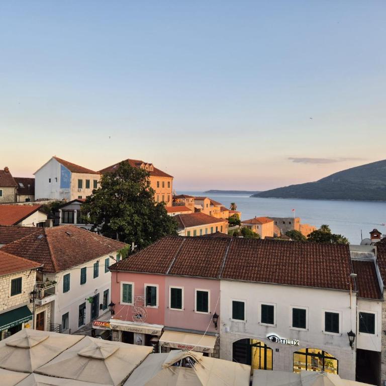 Clock Tower Apartments Duplex Old Town Herceg Novi - One-Bedroom Apartment - 13