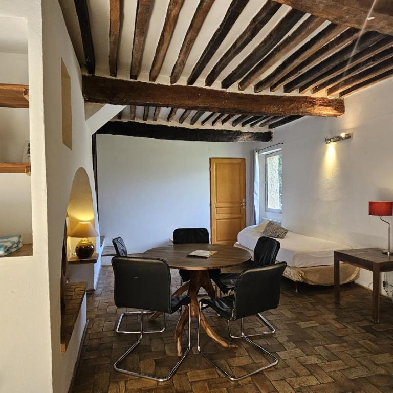 Hôtel la Fête en Provence - Appartement avec Douche - 5