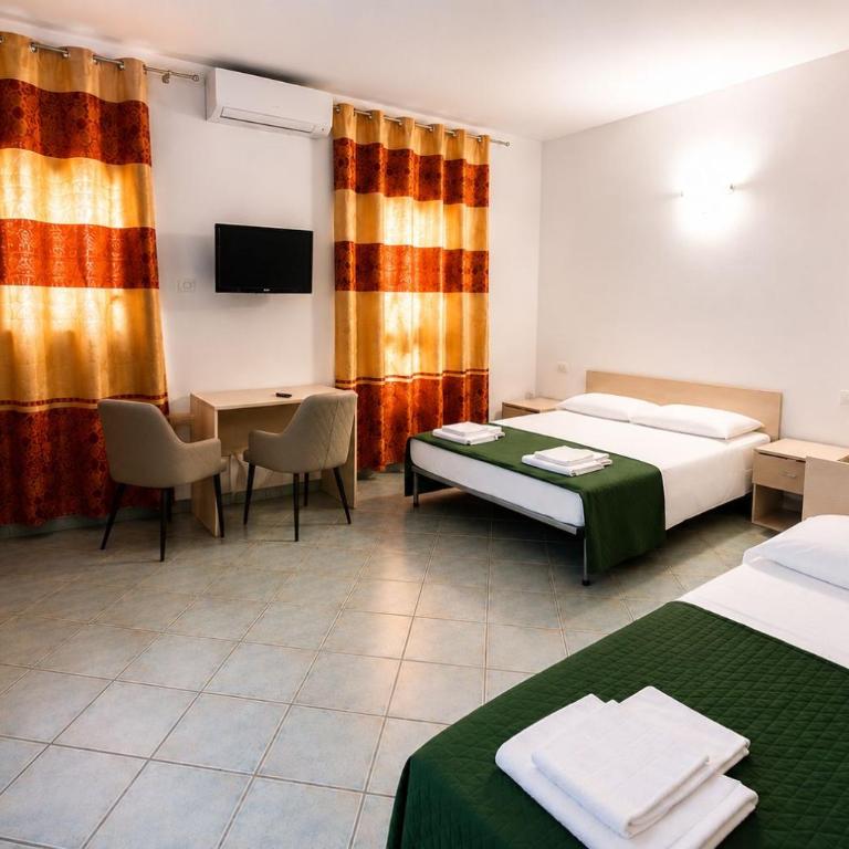 Albergo Villamarina - Camera Tripla - 5