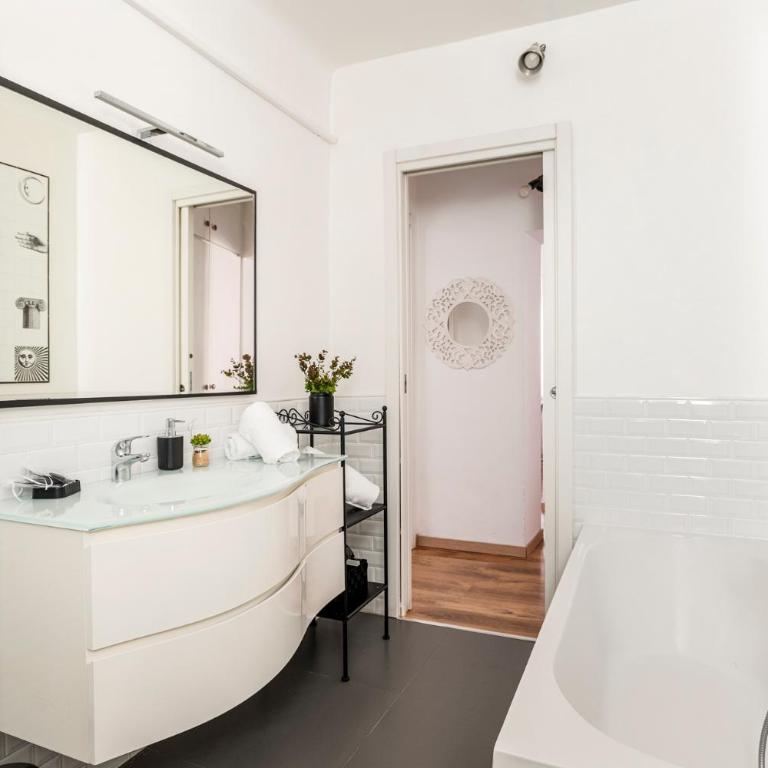 Elegant Apartment in Paolo Sarpi - Milano Center - One-Bedroom Apartment - 22