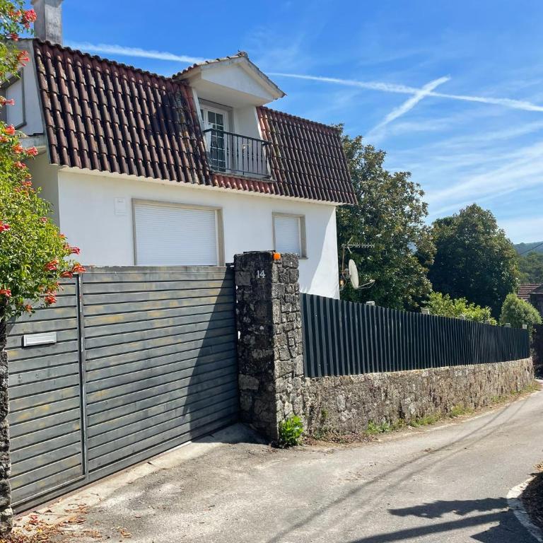 Estupendo chalet en Pontevedra - Casa con 3 Camere da Letto - 1