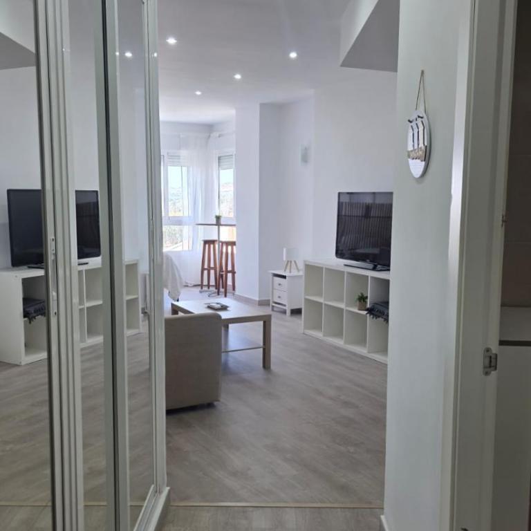 Estudio Bellavista La Colina - Estudio con cama extragrande y sofá cama - 29