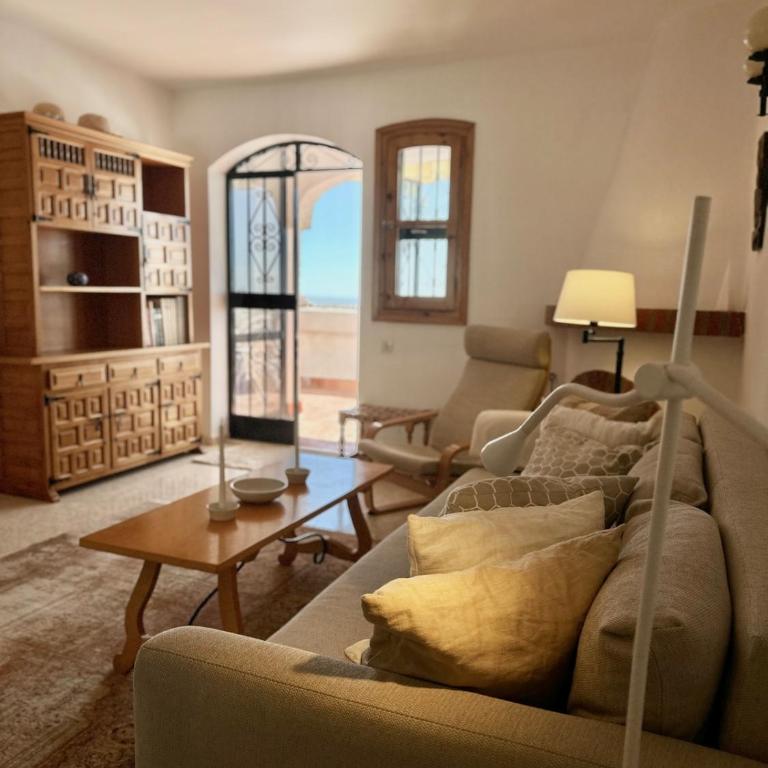 Stunning View Home with Garden & Pool in San Juan de Capistrano - Two-Bedroom Apartment - 21