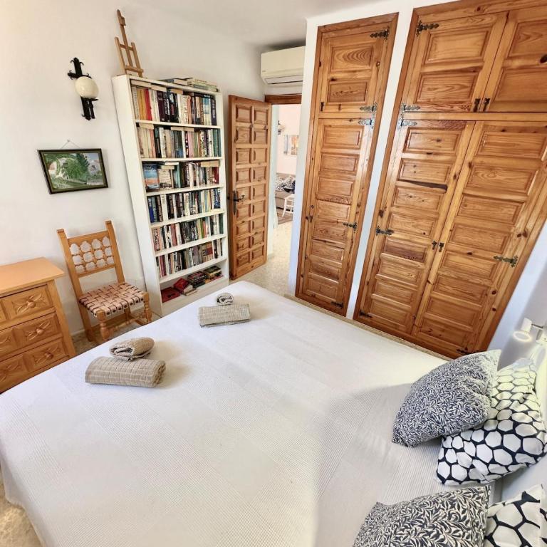 Stunning View Home with Garden & Pool in San Juan de Capistrano - Two-Bedroom Apartment - 25