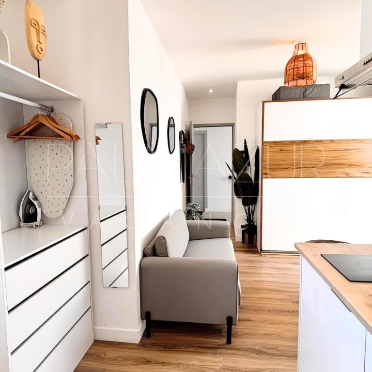 Proche gare, 5 min Plage du Midi, Studio, Terrasse - Palmazur Vacances - Studio avec Balcon - 12