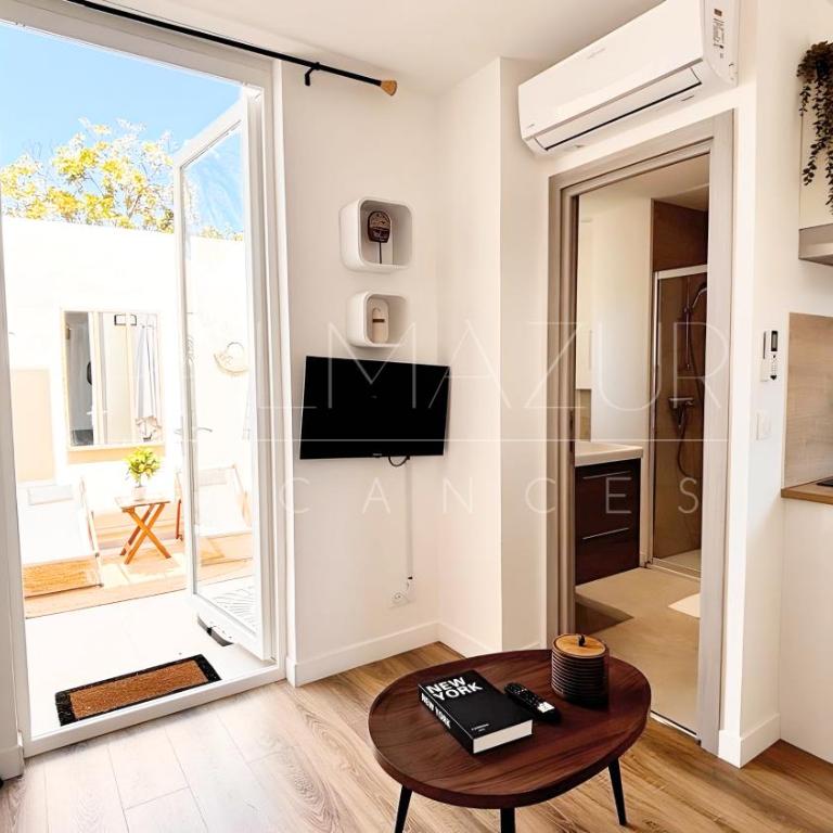 Proche gare, 5 min Plage du Midi, Studio, Terrasse - Palmazur Vacances - Studio avec Balcon - 11