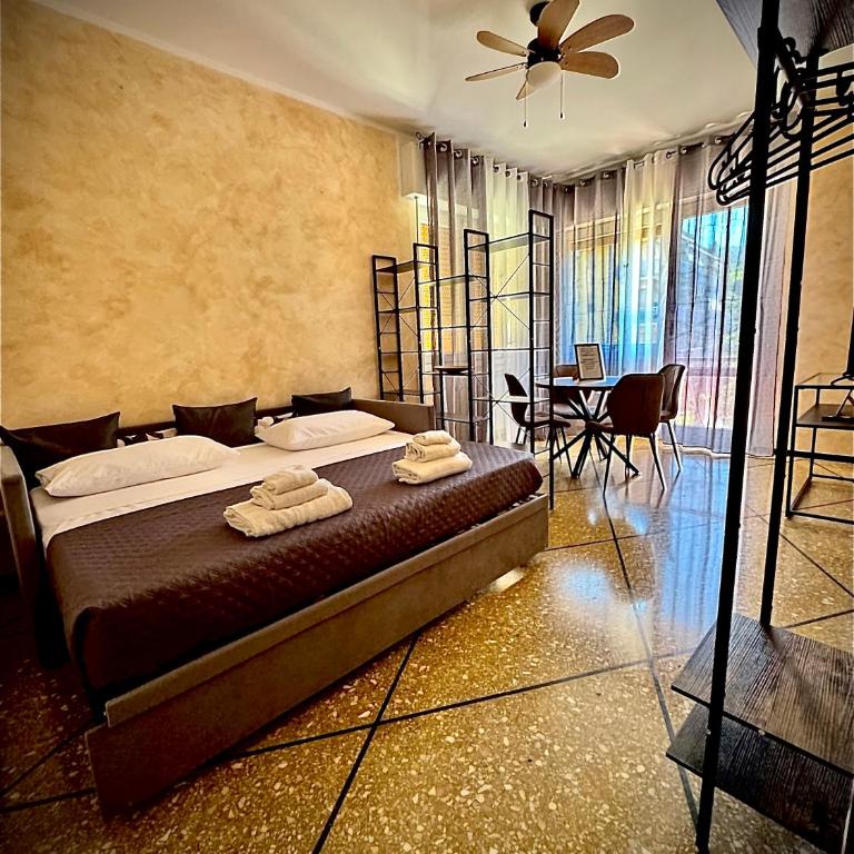 3WHome - One-Bedroom Apartment - 22