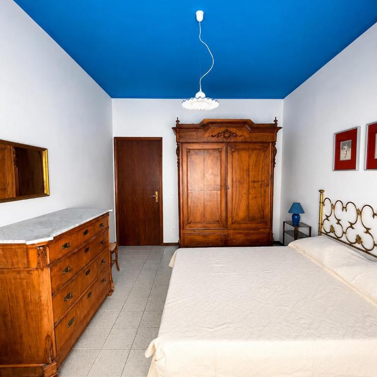 Ugo's Hospitality - Double Room with Private Bathroom - 2