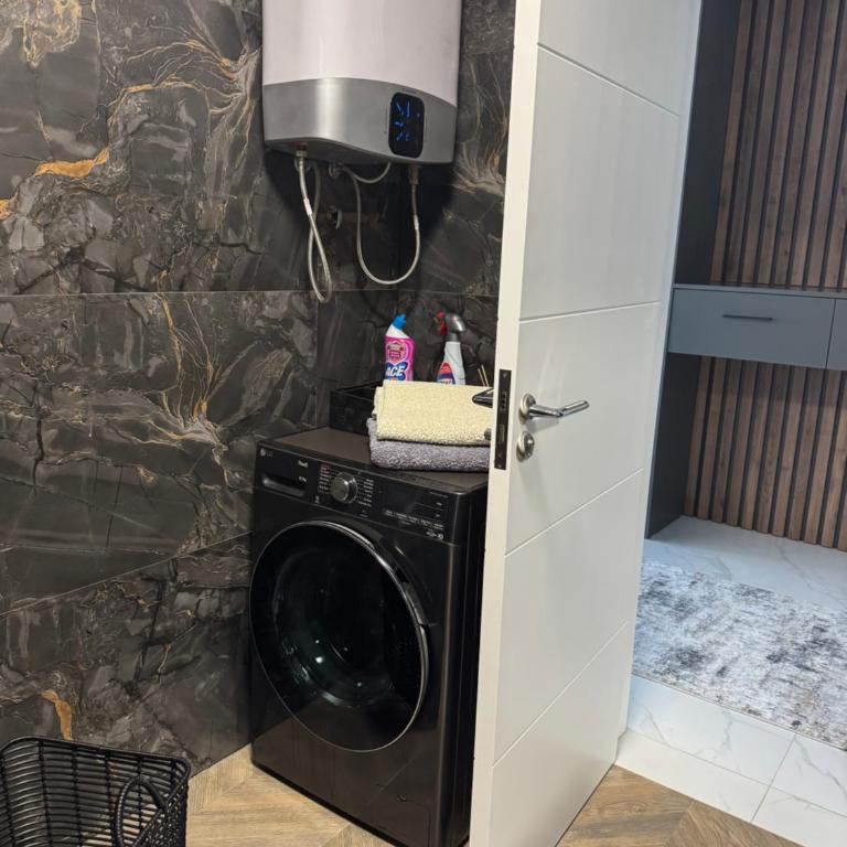 AD Home - One-Bedroom Apartment - 8