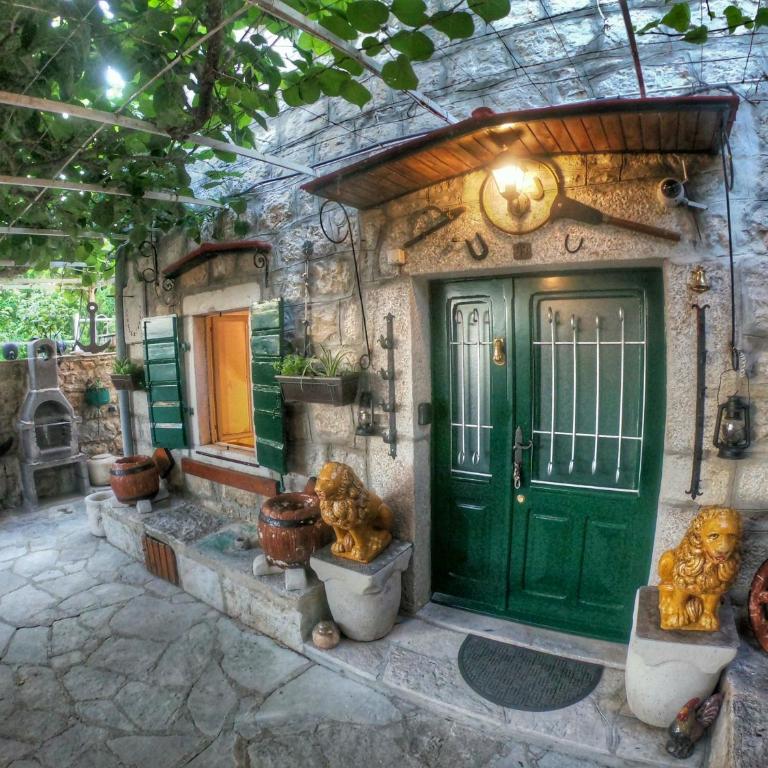 Restored stone house in Herceg Novi-Captain's legacy - Two-Bedroom Apartment - 8