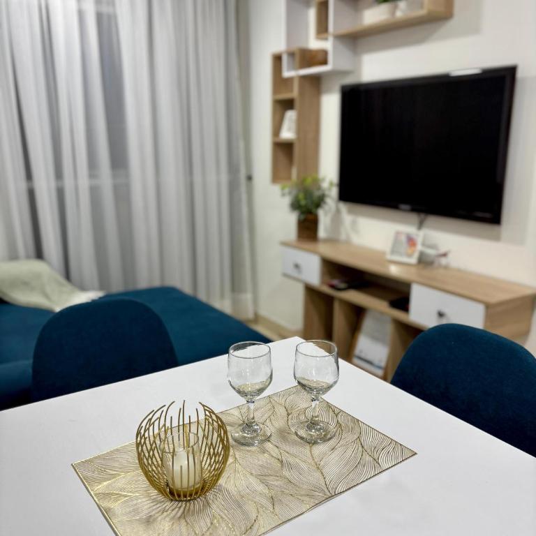 Ambar Sky - Two-Bedroom Apartment with Balcony - 4