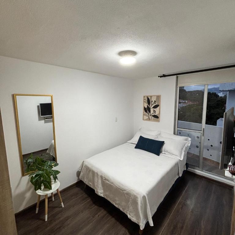 Ambar Sky - Two-Bedroom Apartment with Balcony - 18