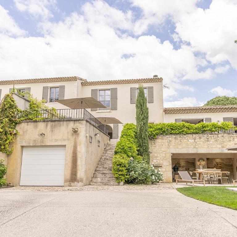 Les Bastides du Mas de l'Amarine - Villa avec Piscine Privée - 13