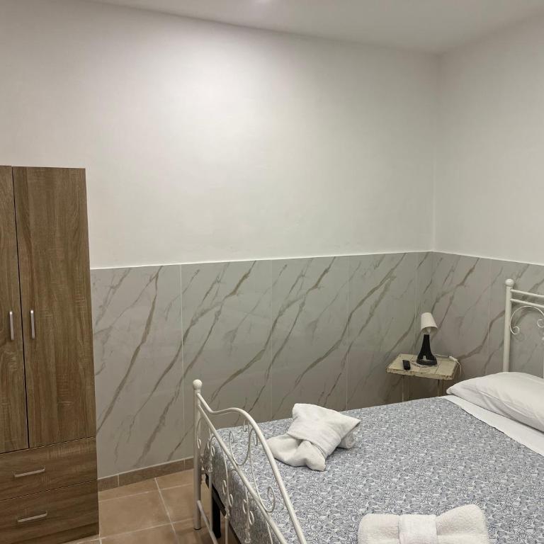 Casa Mari' centro storico vicino hotel Caracciolo - Appartamento con 1 Camera da Letto - 8