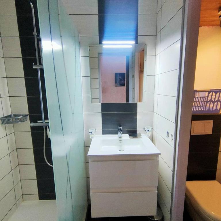 Deux-pièces 2* avec balcon et parking - Port Canet - FR-1-696-107 - Apartment - 7