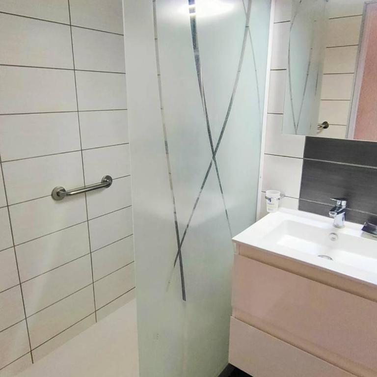 Deux-pièces 2* avec balcon et parking - Port Canet - FR-1-696-107 - Apartment - 8