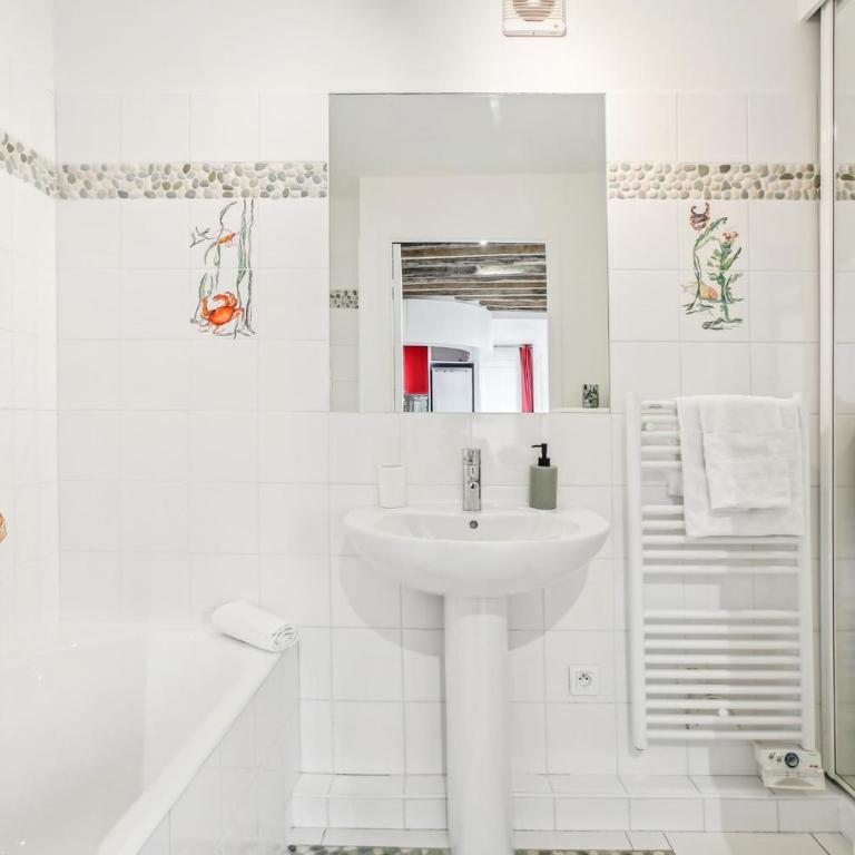 BnBNova - 1BR - Heart of Paris & Pompidou - Apartment - 20