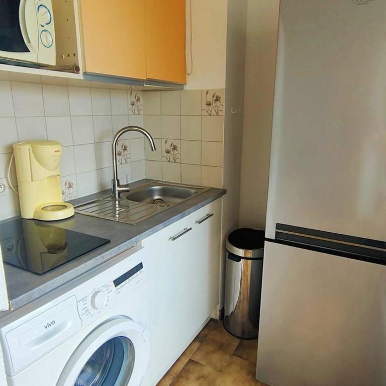 Confortable 2 Pièces à Canet-Plage avec Loggias et Parking - FR-1-696-100 - Apartamento - 6