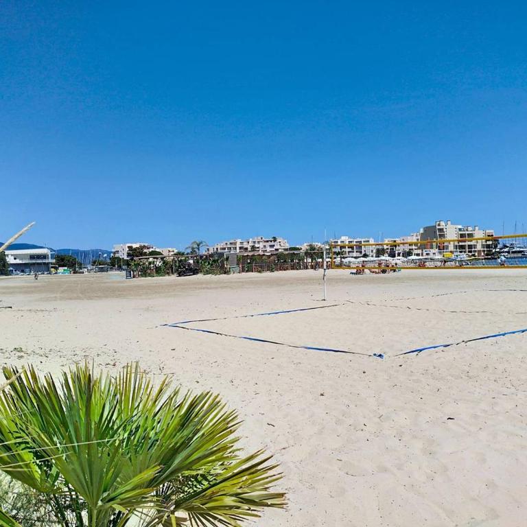 T2 avec piscine, tennis et accès plage direct, La Favière - Bormes les Mimosas - FR-1-610-61 - Appartement (4 Adultes) - 10