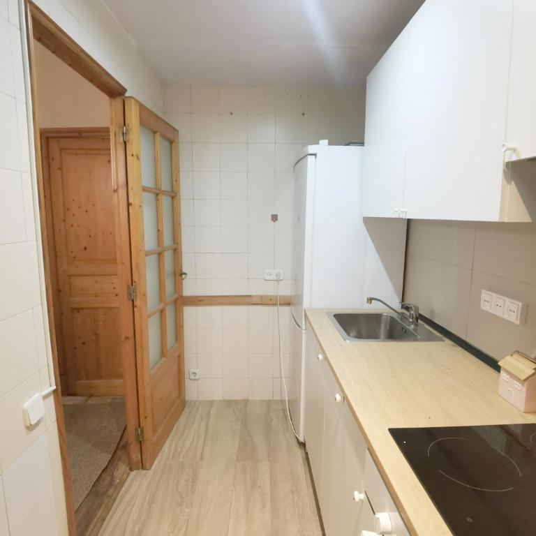 MarBarcelona Coliving Aviacio - Habitación Doble con baño compartido - 16