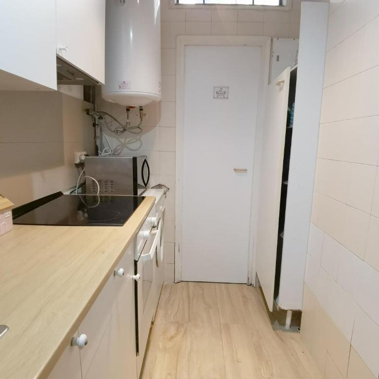MarBarcelona Coliving Aviacio - Habitación Doble con baño compartido - 14