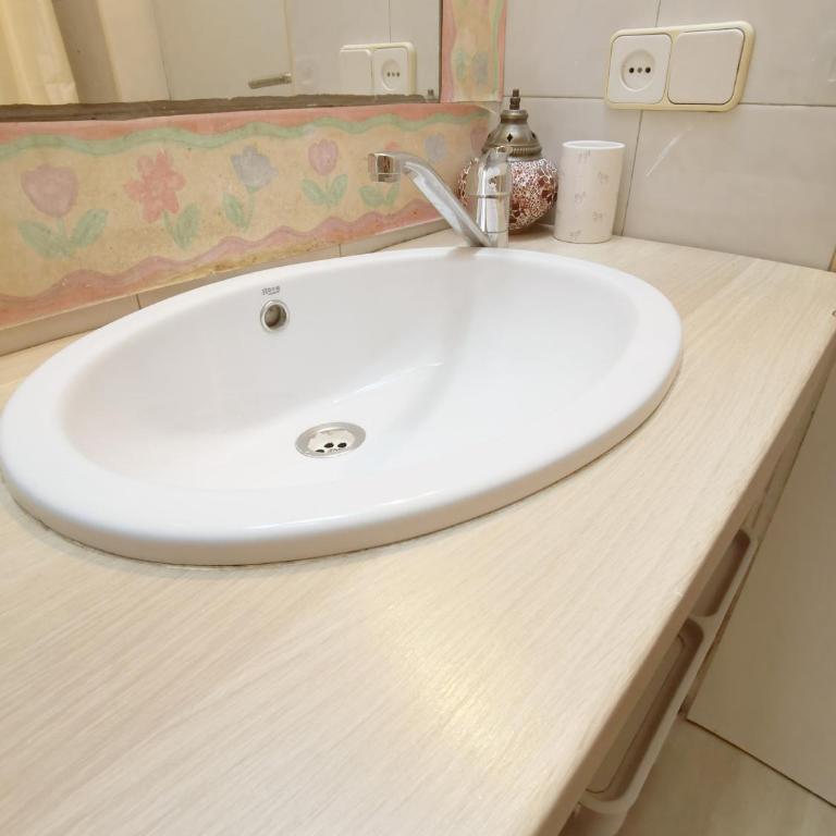 MarBarcelona Coliving Aviacio - Habitación Doble con baño compartido - 6