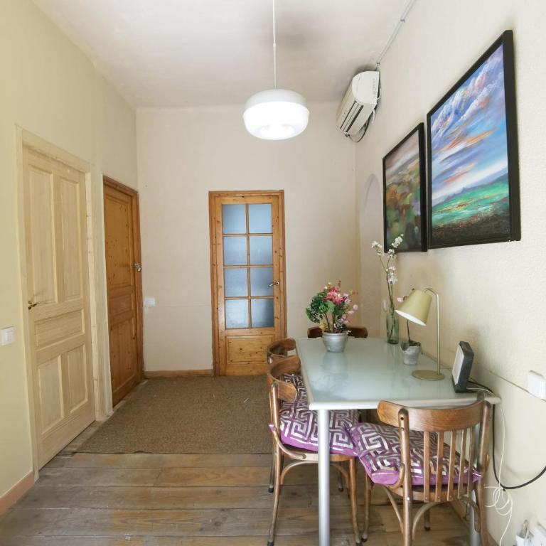 MarBarcelona Coliving Aviacio - Habitación Doble con baño compartido - 10