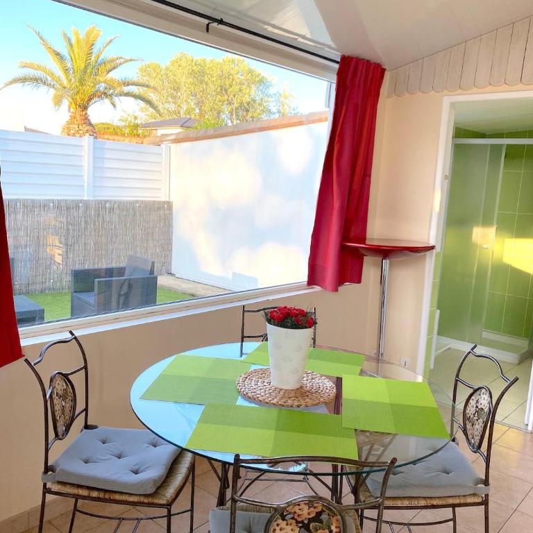 Villa Carla F2 piscine privée clim plage au calme 3 pers max Grau d Agde - Maison 1 Chambre - 9