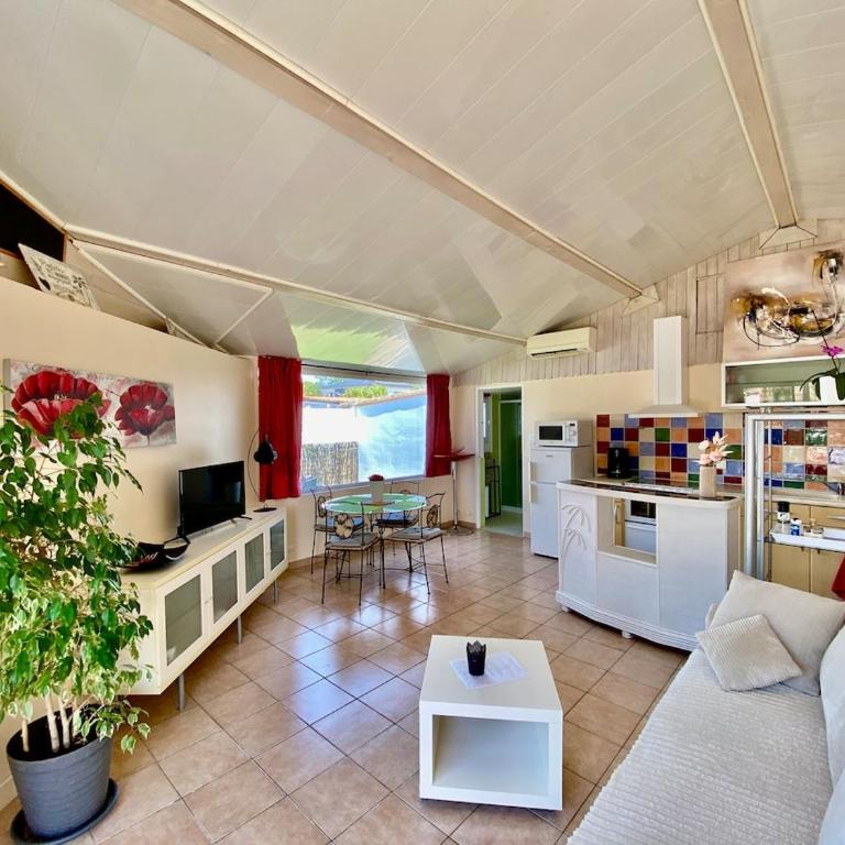 Villa Carla F2 piscine privée clim plage au calme 3 pers max Grau d Agde - Maison 1 Chambre - 22
