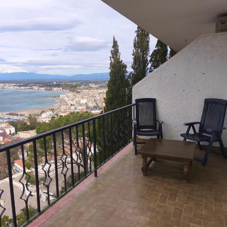 Puig Rom Pau Vila - One-Bedroom Apartment with Sea View and Balcony - 14