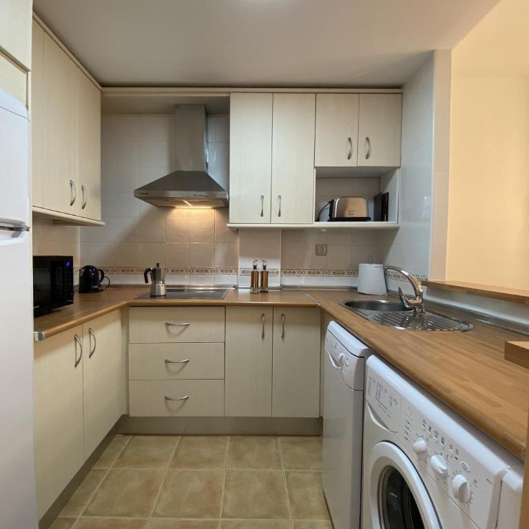 Apartamento AZUL MARINA GOLF - Two-Bedroom Apartment - 16