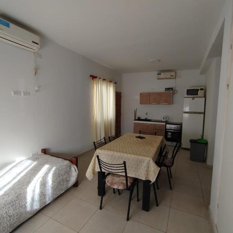 Aprt Belgrano 658 - Two-Bedroom Deluxe Apartment with Balcony - 3
