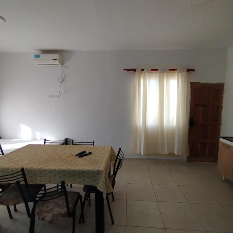 Aprt Belgrano 658 - Two-Bedroom Deluxe Apartment with Balcony - 11